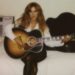 Laci Kaye Booth lança a nova música 'Daddy's Mugshot' antes de sua estréia Opry
