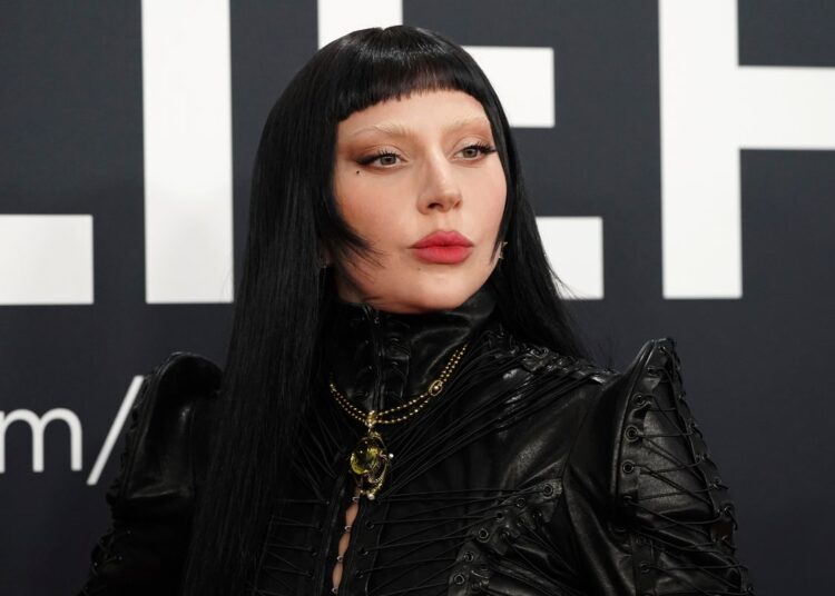 Lady Gaga atinge um acorde: o cantor superstar rekindles Passion for Music com o novo álbum 'Mayhem'