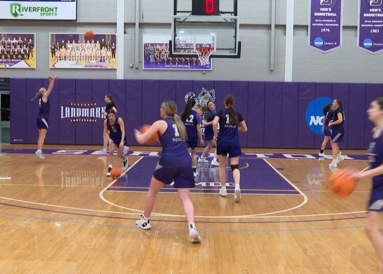 Lady Royals Host Sweet 16