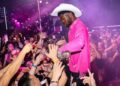 Lil Nas X celebra nova música no West Hollywood Bash