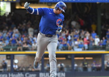 Linha de Chicago Cubs vs. Royals: Ian Happ lidera, Kyle Tucker em RF, Ben Brown Pitching