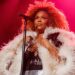 Lizzo bate as críticas de sua nova música e maltratos de mulheres negras
