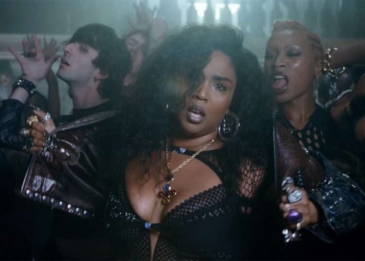 Lizzo retorna com nova música em mais de dois anos 'Love in Real Life'