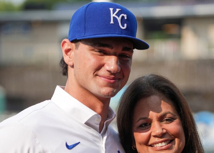 MLB Insider sugere a estréia de 2025 para Jac Caglianone com o Kansas City Royals