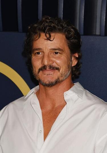 Mais do que amigos? A atriz de Pedro Pascal e 'Friends' viu no jantar íntimo