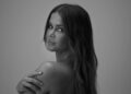 Maren Morris lança nova música 'Carry Me Through': assista videoclipe