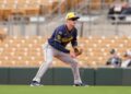 Mark Canha supostamente negociou para a Royals a partir de cervejeiros antes da temporada de 2025 MLB