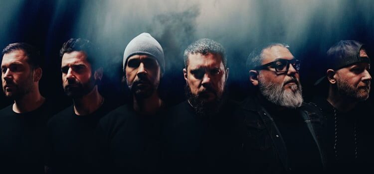 Mark Hunter diz que a nova música da Chimaira “não está fora da mesa”