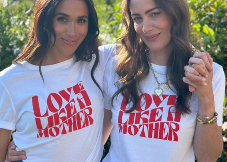 Meghan Markle compartilha o apoio a um amigo íntimo, pois se junta a ela raramente visto membro da família