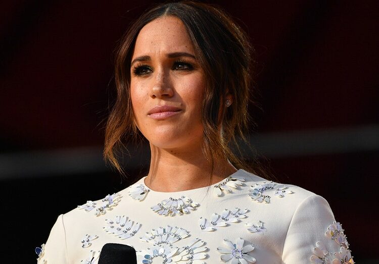 Meghan Markle flip-flops no nome de Sussex, lucra no status real: especialista