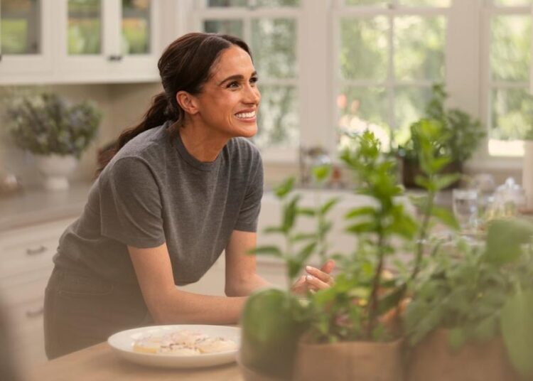 Meghan Markle 'inútil' da Netflix, mostra impiedosamente arrastado pelos críticos: 'Exercício de narcisismo'