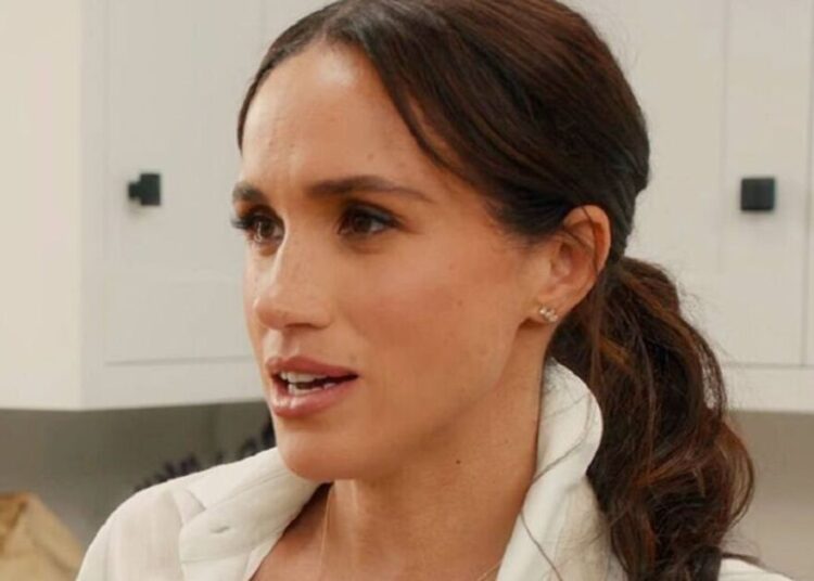 Meghan Markle parece emitir um golpe de 8 palavras na Royal Family por estar 'quebrado' | Real | Notícias