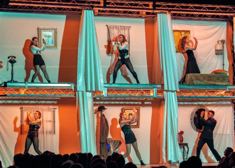 Moda em exibição em Carbondale | Artes e entretenimento