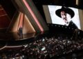 Morgan Freeman homenageia Gene Hackman de 'querido' no Oscar
