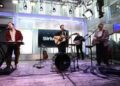 Mumford & Sons se apresentando em Pittsburgh neste outono