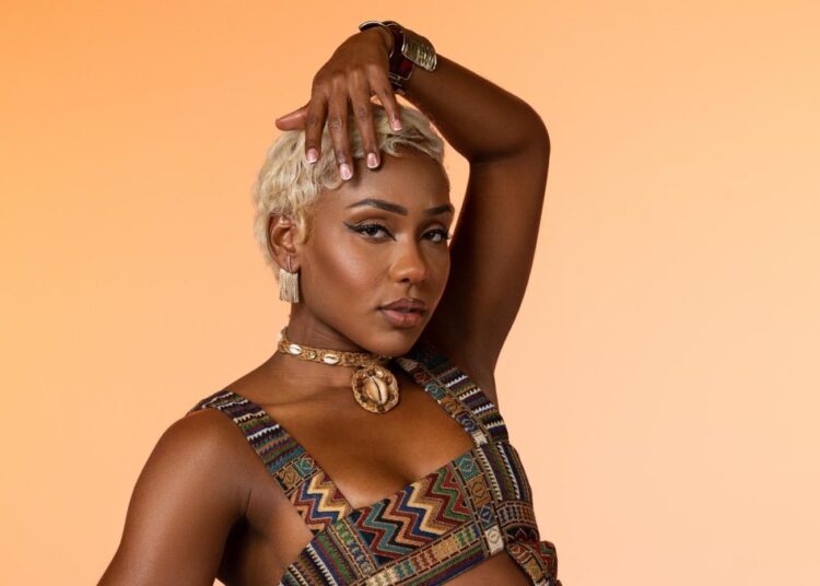Nailah Blackman anuncia o novo álbum 'Born A Diamond'