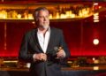 Richard Rawlings comeu no New Dallas Steakhouse Evelyn em 24 de março de 2025 durante um amigo e ...