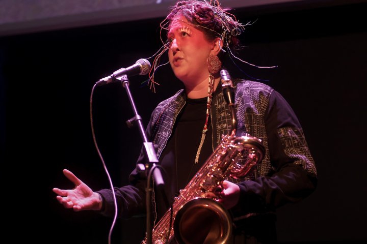 Nova música Edmonton e Ociciwan apresentam Olivia Shortt - Makwa