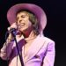 O Struts 'Luke Spiller lança uma nova música solo,' She Is Agike California ' - 105.7 The Point