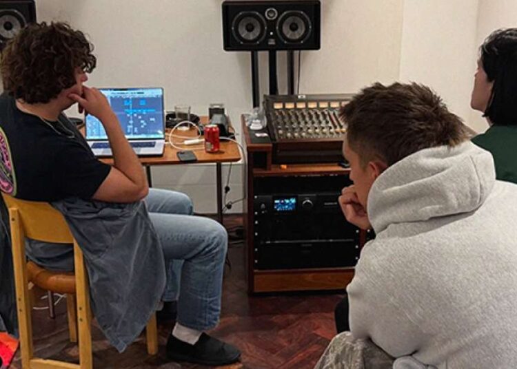 O XX provoca novas músicas, confirme que estão de volta "no estúdio" - notícias