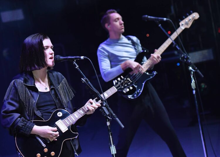 O XX revela que eles estão "no estúdio" novamente trabalhando em novas músicas