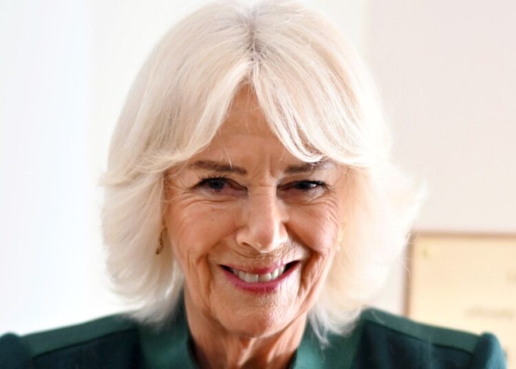 O colar da rainha Camilla tem um significado muito especial