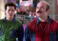 O filme Super Mario Bros dos anos 90 com música industrial torna muito melhor