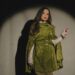 O novo álbum de Sierra Hull Talks 'A Tip Toe High Wire'