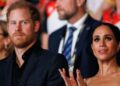 O príncipe Harry repreendeu Meghan como 'Naughty Kid' em momento estranho | Real | Notícias