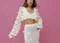 O próprio Rupi Kaur do Canadá é curador da última edição do local local, revelando as músicas e artistas que a moldaram - Spotify