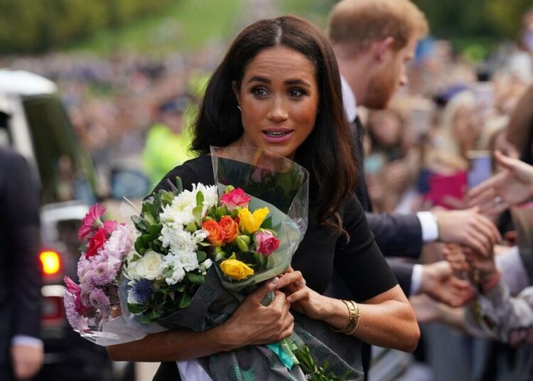 O que Meghan realmente disse ao assessor em momento viral após a morte da rainha | Real | Notícias