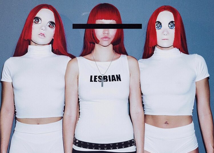 O rapper chileno Akriila está encontrando o 'equilíbrio entre fofo e tesão'