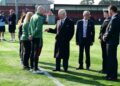 O rei Charles e a rainha Camilla chegam a Belfast para visitar o turbilhão