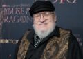 O showrunner de 'House of the Dragon' confronta a tensão de George RR Martin, diz que se tornou "não disposto a reconhecer os limites do programa"