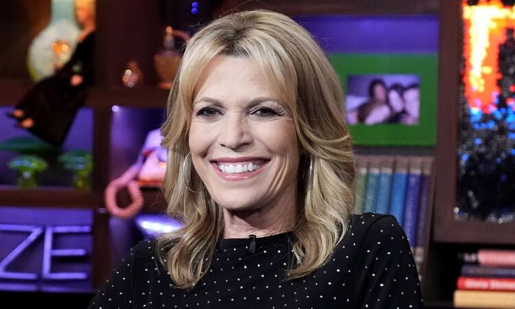 O trabalho de 'Wheel of Fortune' de Vanna White inclui 331 dias de folga a cada ano