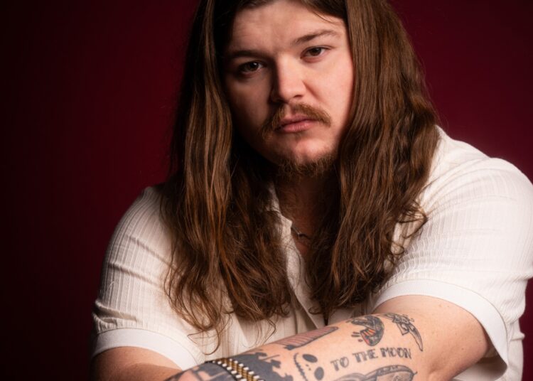 O último álbum de Kolby Cooper 'Love You, Goodnight' set para abril