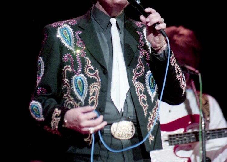 'Opry 100' especial para respirar 'amor pela história da música country em outro século