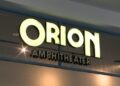 Orion Anphitheater Hospedando o acampamento de carreira para ensinar os alunos sobre a indústria de entretenimento