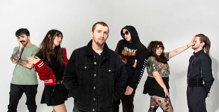 Os dooBoys calosos compartilham o novo single "Lemon" junto com o videoclipe
