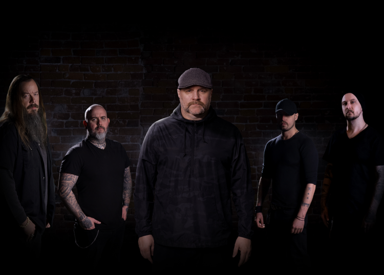 Os escravos do paraíso lançam novo videoclipe para 'Estética de Serpentes'