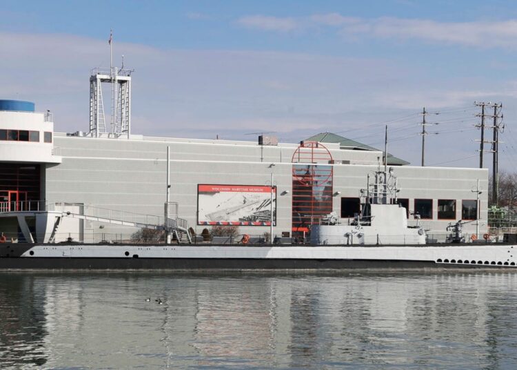Os eventos de manitowoc incluem naufrágios no Maritime Museum e na música ao vivo