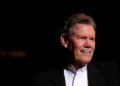 Os fãs de Randy Travis não conseguem superar esse fato pouco conhecido
