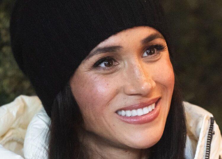 Os fãs de olhos de águia localizam o sutil furto de Meghan no Royals no novo site | Real | Notícias