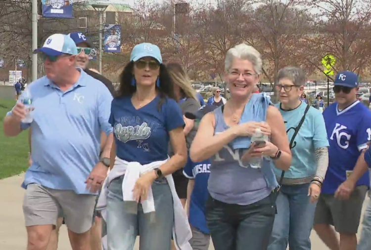Os fãs esperançosos para outra corrida do KC Royals