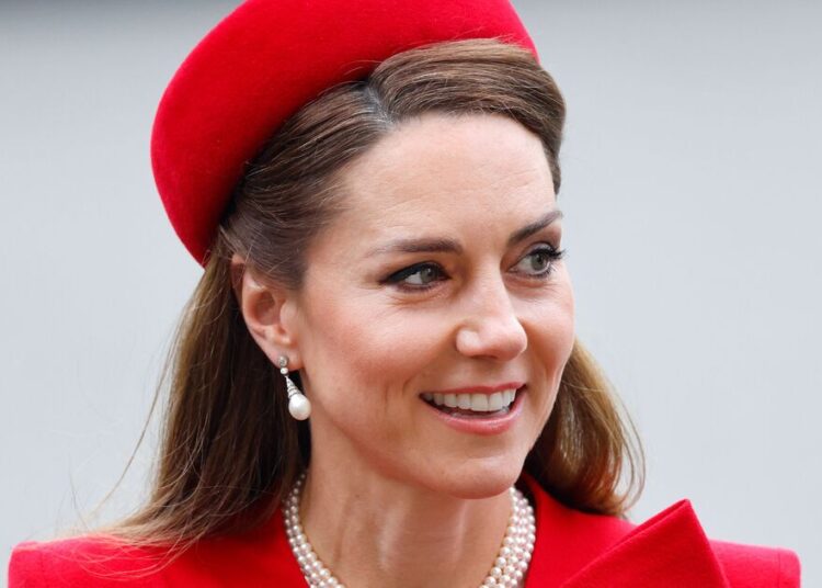 Os fãs reais respondem à decisão da princesa Kate de não liberar a foto da família | Real | Notícias