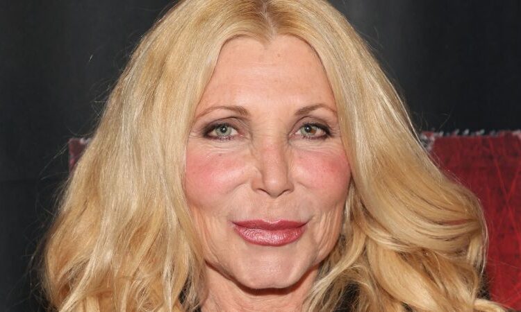 Pamela Bach, ator e ex-esposa de David Hasselhoff, morre aos 62