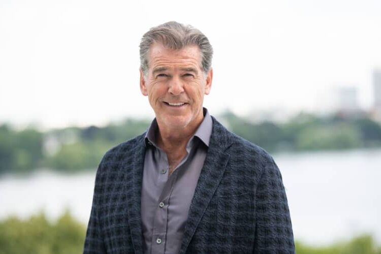 Pierce Brosnan olha para o futuro como Bond é 'o trabalho de outro homem'