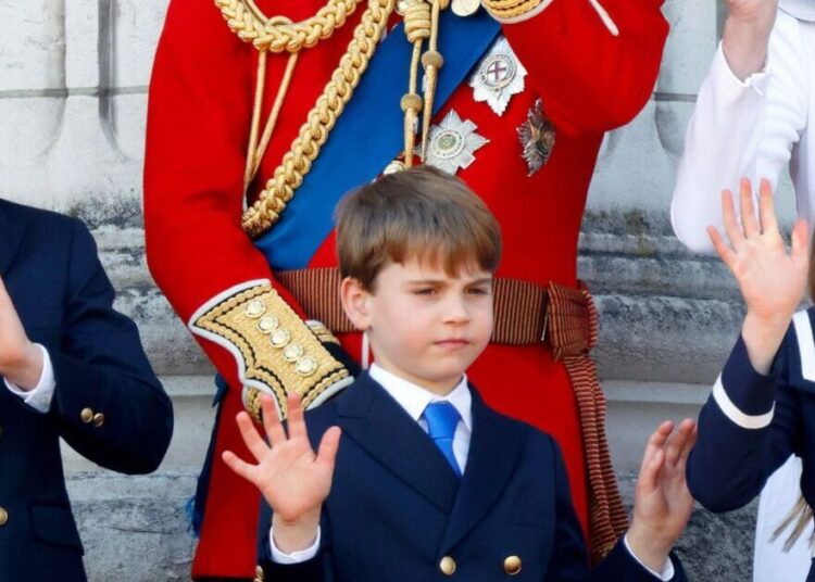 Prince George, Charlotte e Louis preparados para uma grande viagem para o outro lado do mundo | Real | Notícias