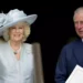 Príncipe William, preocupado com o último escândalo do rei Charles e Camilla