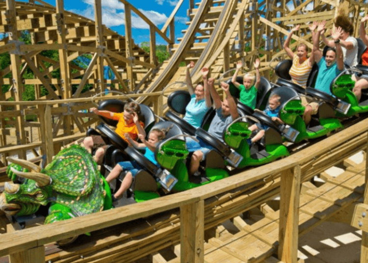 Propriedades do Palace Entertainment, incluindo Story Land, adquirida por Herschend